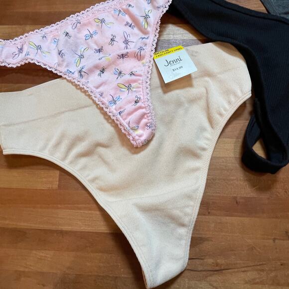 Set of 4 thong underwear panites. - Picture 5 of 5